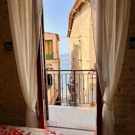 Brezza Marina Scilla