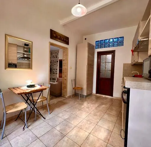 Brezza Marina 아파트 *