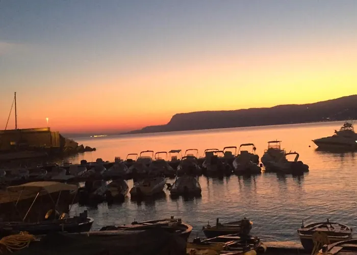 아파트 Brezza Marina 쉴라